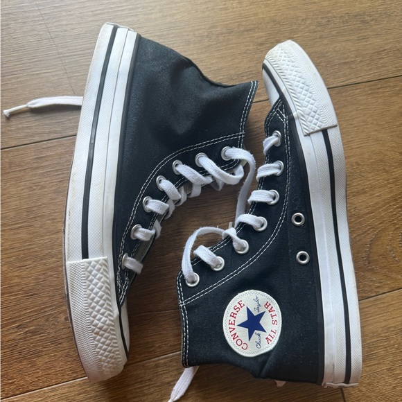 Converse Shoes - Converse women Black & White Chuck Taylor High Top Sneakers Size 7.